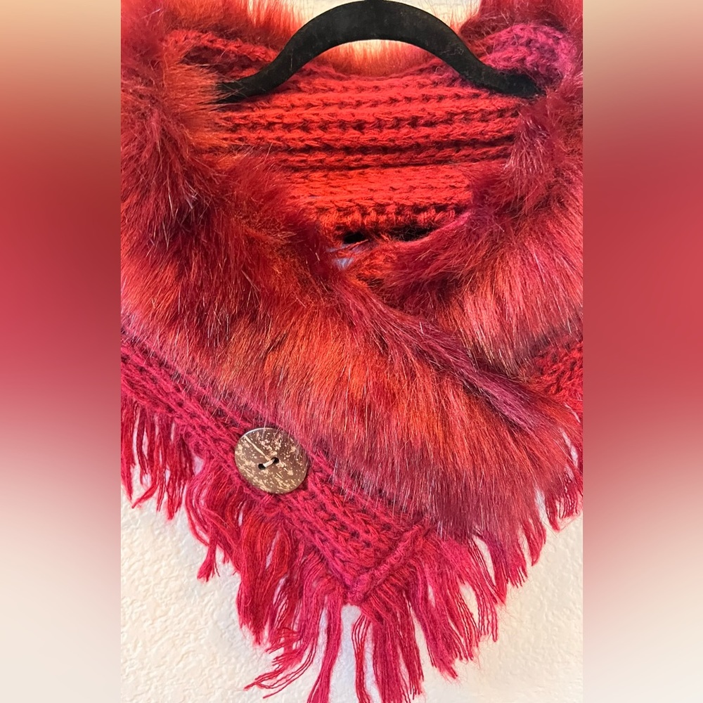 Fur Shrug / Shawl - Picture 2 of 3